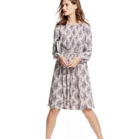 Boden Spring Floral Lilac Dress - Picture 10 of 13